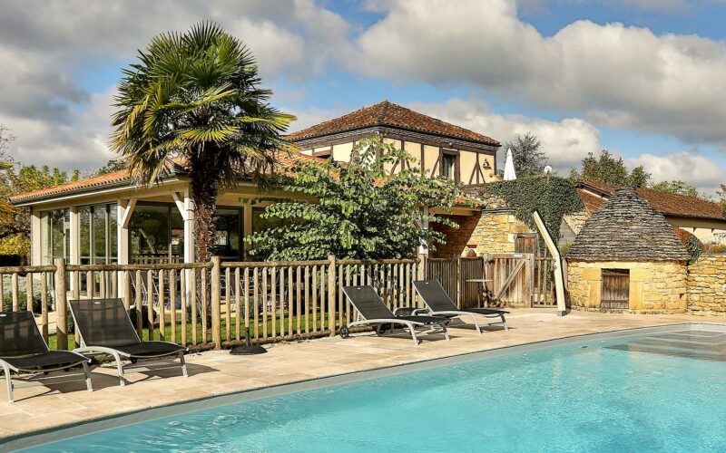 Piscine de l'hôtel le Mas de Castel